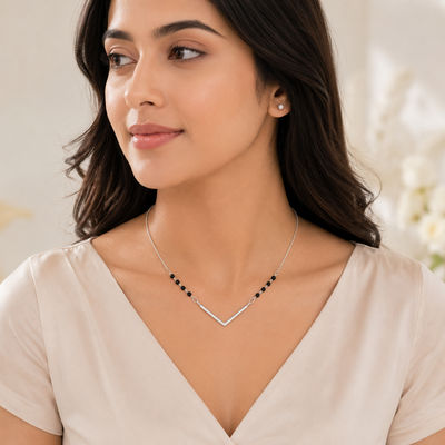 The Modern V-Apex Mangalsutra